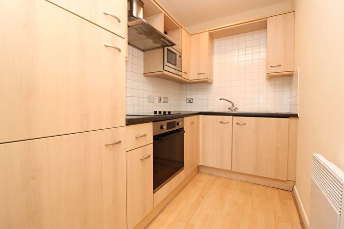 1 Bedroom Flat To Rent In The Pinnacle Bothwell Street, Glasgow, Glasgow City, G2