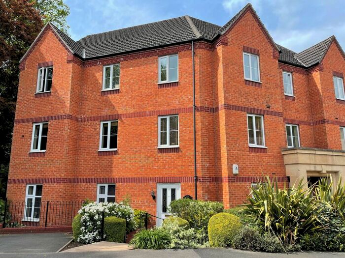 2 Bedroom Flat To Rent In Highfields Park Drive, Derby, DE22