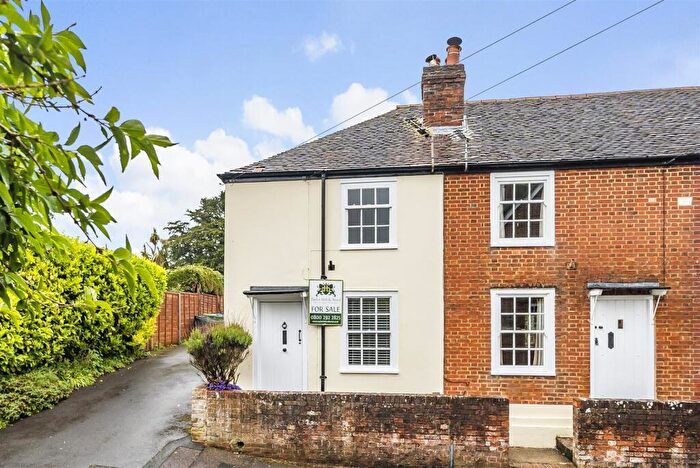 2 Bedroom End Of Terrace House For Sale In West Street, Titchfield Village, PO14