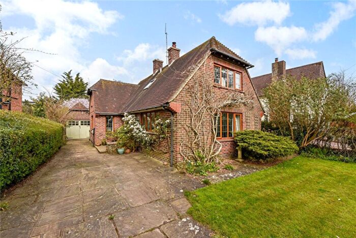 3 Bedroom Detached House For Sale In Upton Road, Chichester, West Sussex, PO19