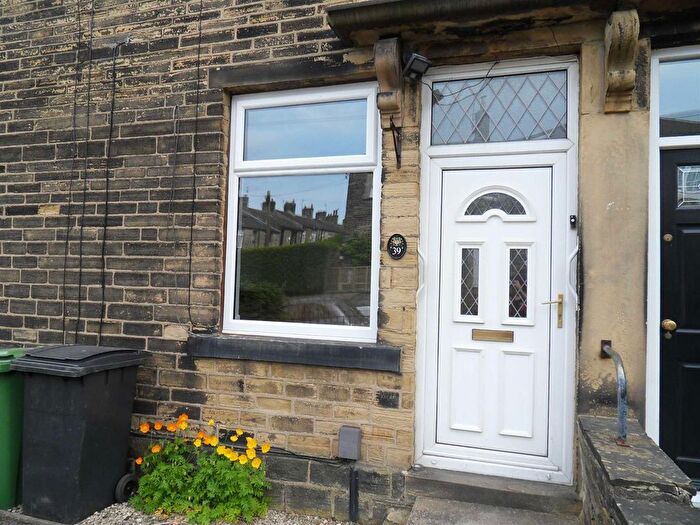 2 Bedroom Terraced House To Rent In Thornhill Street, Calverley, Pudsey, LS28