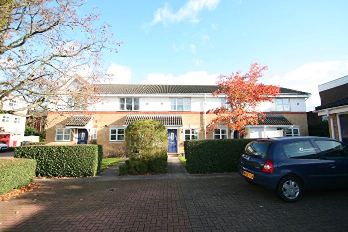 2 Bedroom House To Rent In Guildford, GU1