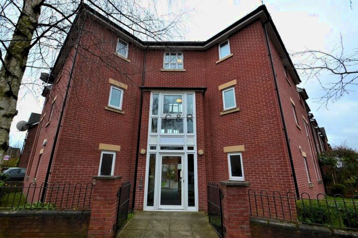 2 Bedroom Flat To Rent In Yew Street, Hulme, Manchester, M15
