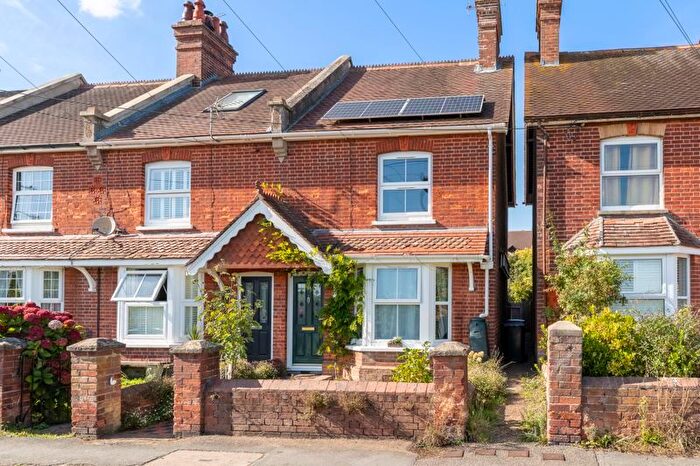 3 Bedroom End Terrace House For Sale In New Road, Uckfield, TN22