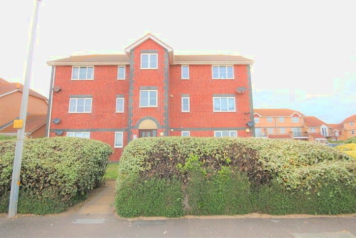 2 Bedroom Flat To Rent In Selsey Avenue, Clacton-On-Sea, CO15