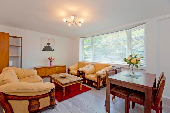 4 Bedroom End Of Terrace House To Rent In Mace Street, London, E2