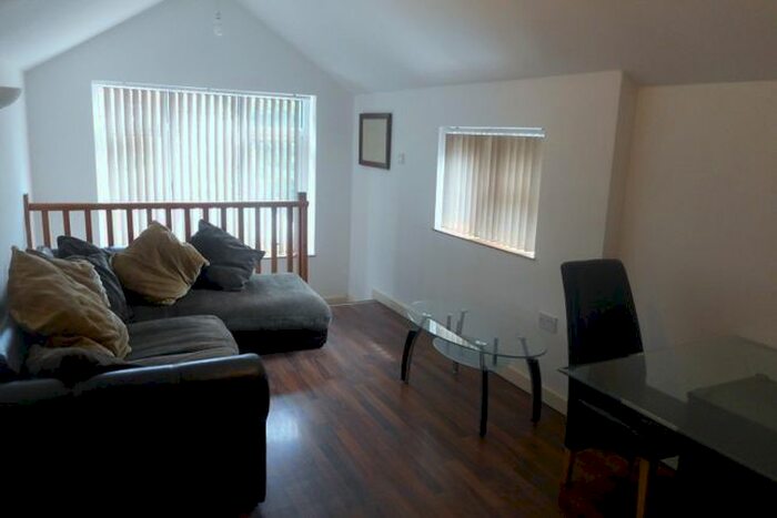 2 Bedroom Flat To Rent In Gordon Road, Cathays, Cardiff, CF24