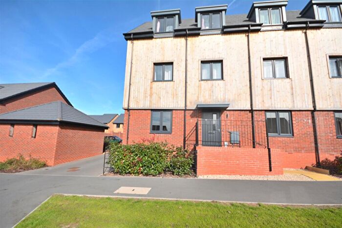 2 Bedroom Apartment To Rent In Vicar Wood Way, Derby, DE22