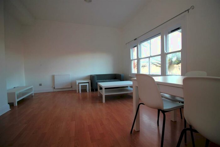1 Bedroom Apartment To Rent In Evington Road, Leicester, LE2