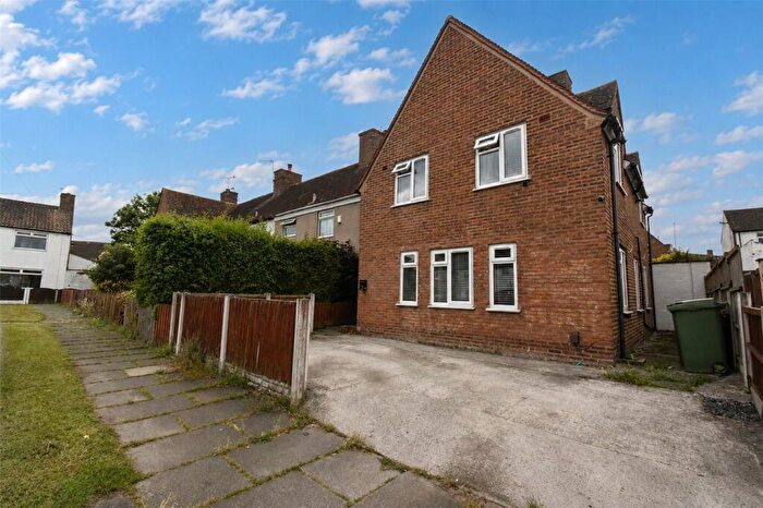 3 Bedroom End Of Terrace House For Sale In Ganneys Meadow Road, Woodchurch, Wirral, CH49