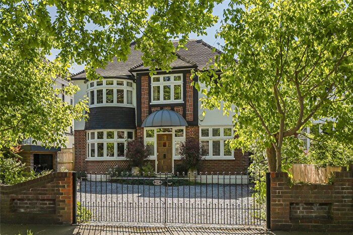 5 Bedroom Detached House For Sale In Sandy Lane, Richmond, TW10