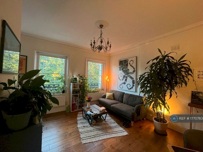 2 Bedroom Flat To Rent In Milner Square, London, N1