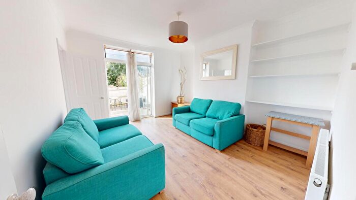 1 Bedroom Flat To Rent In Beaconsfield Villas, Brighton, BN1