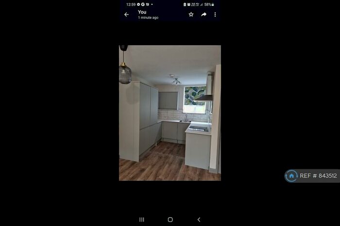 2 Bedroom Flat To Rent In Rickmansworth Lane, Chalfont St Peter, SL9