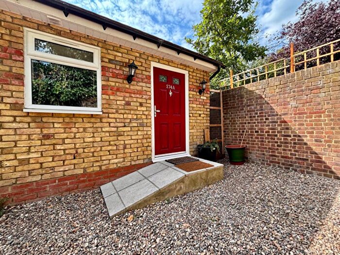 1 Bedroom Bungalow To Rent In Conisborough Crescent, Catford, SE6