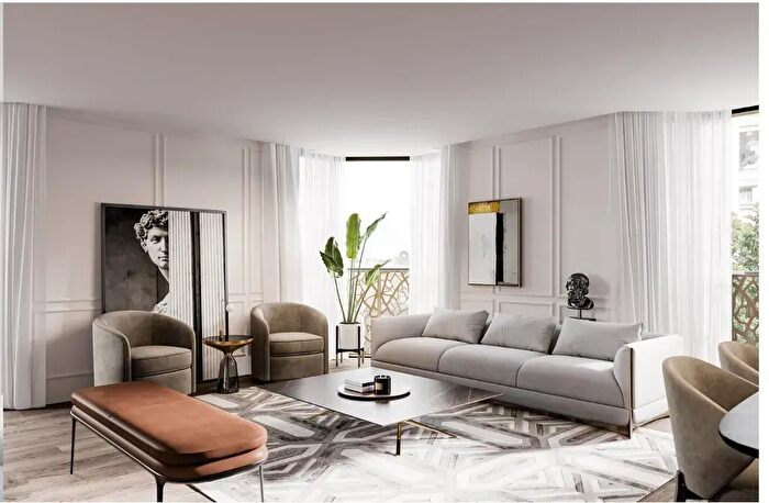 2 Bedroom Flat For Sale In Great Portland Street, London, W1W