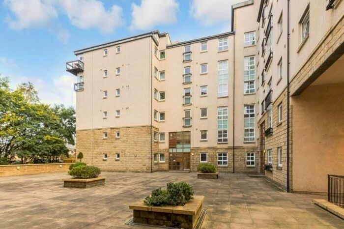 2 Bedroom Flat To Rent In Springfield Street, Edinburgh, EH6