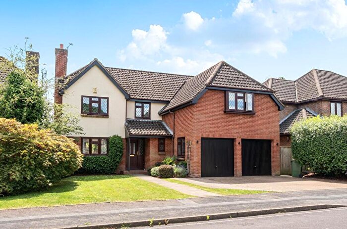 5 Bedroom Detached House For Sale In Guildford Drive, Valley Park, Chandler's Ford, SO53