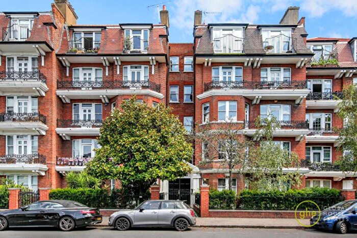 4 Bedroom Flat For Sale In Ashburnham Road, Chelsea, London, SW10