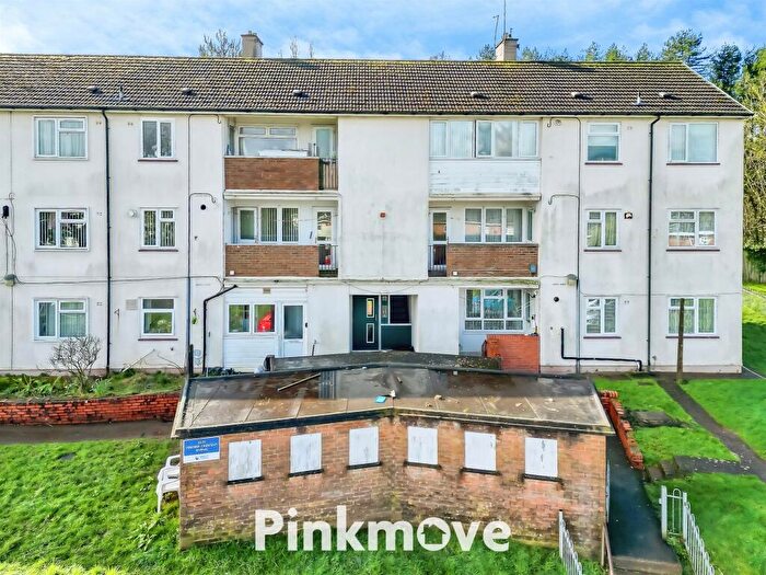 2 Bedroom Flat For Sale In Vermeer Crescent, Newport, NP19