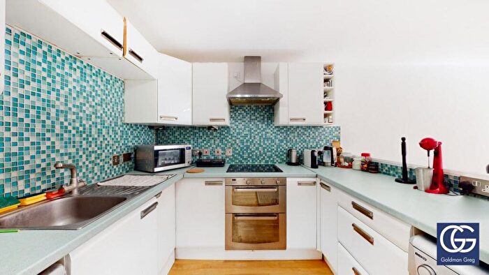 1 Bedroom Apartment To Rent In Vesage Court, Leather Lane, London, EC1N
