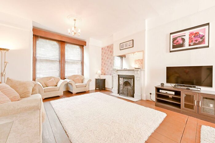 6 Bedroom Property For Sale In Hartington Road, West Ealing, London, W13