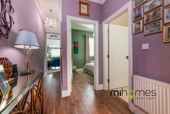 2 Bedroom Apartment To Rent In Beaconsfield Road, New Southgate, N11
