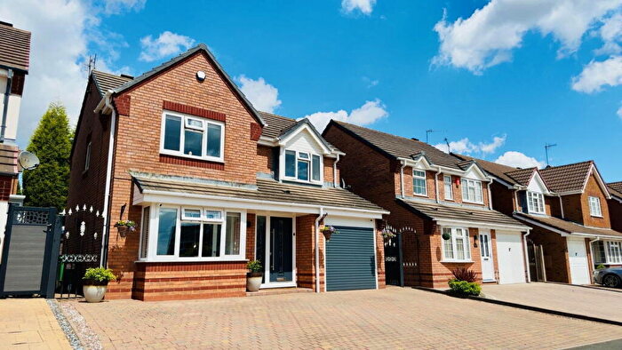 4 Bedroom Detached House For Sale In Greyfriars Close, Dudley, DY1