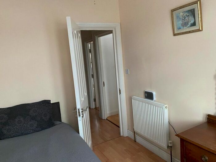 1 Bedroom Detached House To Rent In Very Near Stour Avenue Area, Southall, UB2