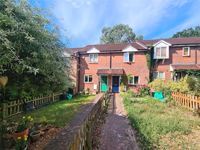2 Bedroom Terraced House For Sale In Murray Road, Wokingham, Berkshire, RG41