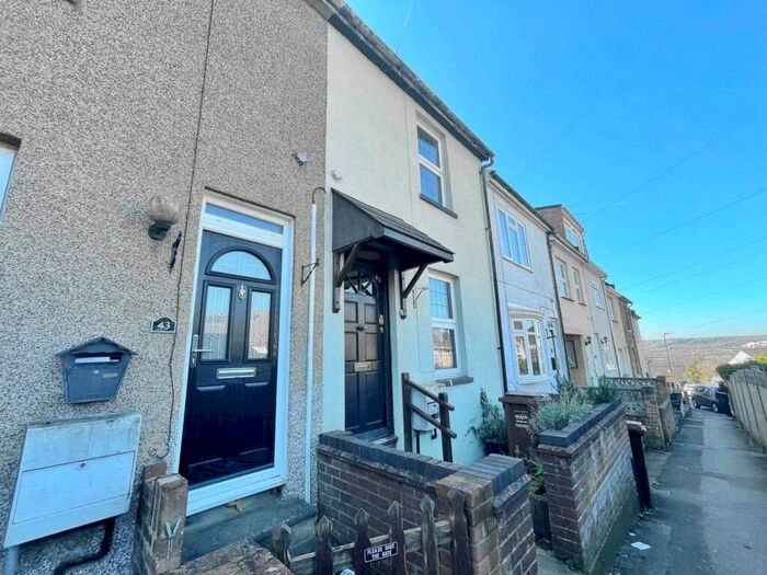 2 Bedroom Terraced House To Rent In Sidney Road, Rochester, ME1