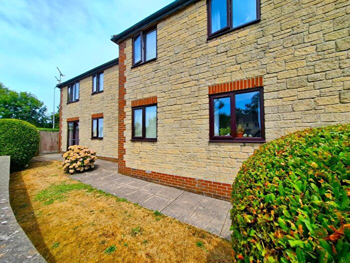 2 Bedroom Flat For Sale In Over 's Retirement Apartment Offering Fantastic Value For Money In Congresbury, BS49