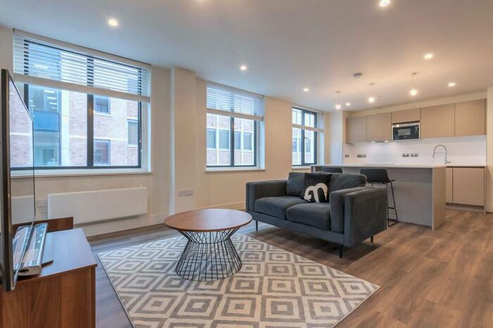 2 Bedroom Apartment To Rent In The Lightwell, Cornwall Street, Birmingham, B3