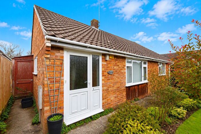 2 Bedroom Detached Bungalow For Sale In Elms Close, Sandleheath, Fordingbridge, SP6