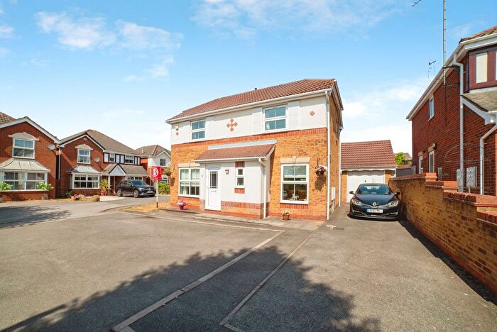 3 Bedroom Detached House For Sale In Colliers Trek, Barlborough, Chesterfield, Derbyshire, S43