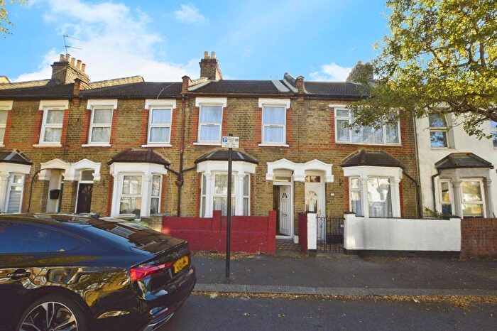 2 Bedroom Property For Sale In Brock Road, London, E13