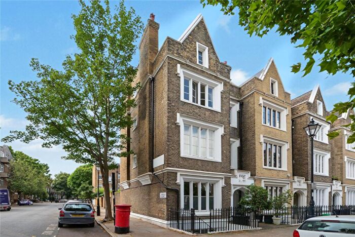 1 Bedroom Apartment For Sale In Lonsdale Square, Barnsbury, London, N1