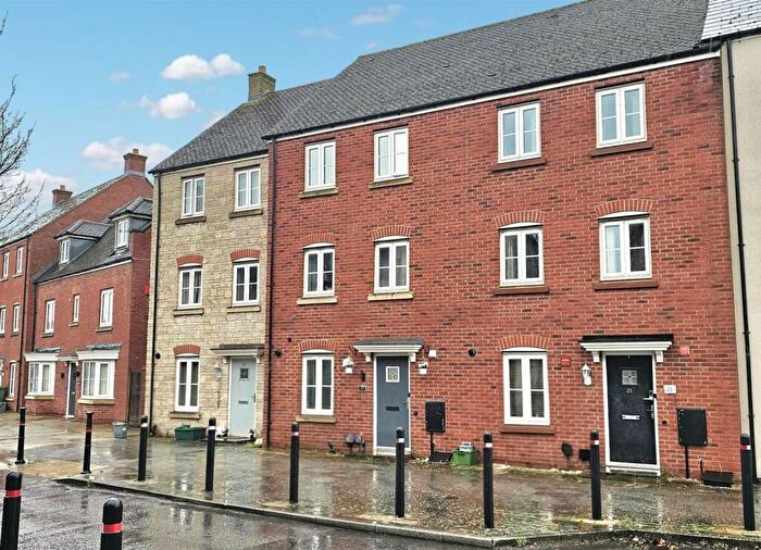 5 Bedroom Terraced House For Sale In Typhoon Way, Brockworth, Gloucester, GL3