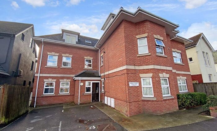 2 Bedroom Flat For Sale In Flat Sable Court, Argyll Road, Boscombe Spa, Bournemouth, Dorset, BH5