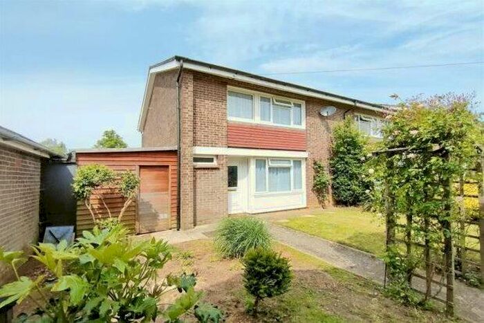 3 Bedroom Property To Rent In Common View, Midhurst, GU29