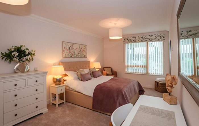 2 Bedroom Flat To Rent In Castle View Retirement Village, Helston Lane, SL4