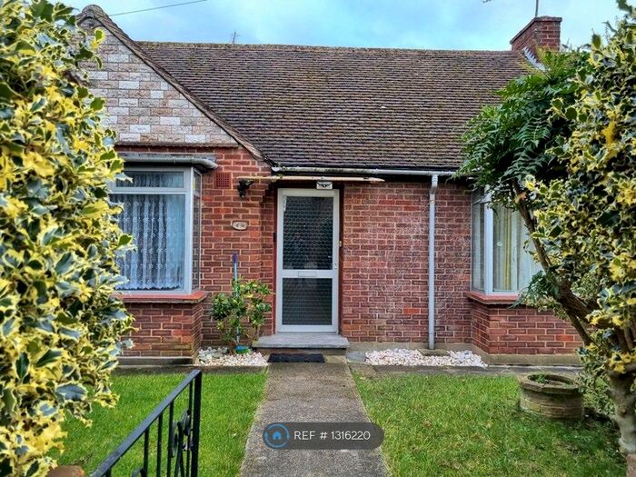 3 Bedroom Bungalow To Rent In Highfield Road, Chelmsford CM1