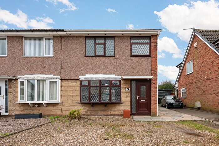 3 Bedroom Semi Detached House For Sale In Langdale Avenue, Hesketh Bank, PR4