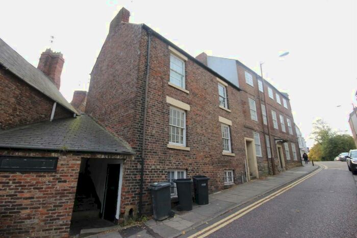 5 Bedroom Private Hall To Rent In Church Street, Durham City, DH1