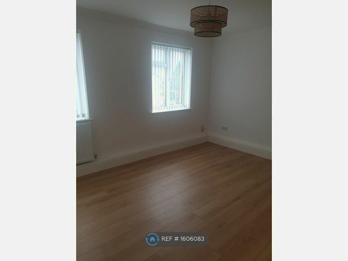 1 Bedroom Flat To Rent In Southville Cwmbran, Cwmbran, NP44