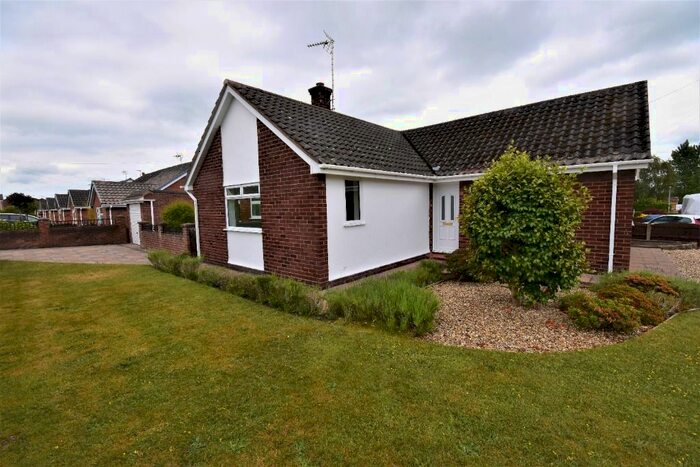 3 Bedroom Bungalow To Rent In Cherry Hill Drive, Borras, Wrexham, LL12