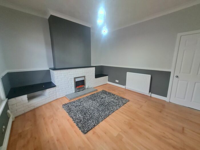 2 Bedroom Terraced House To Rent In Lower Oxford Street, Castleford, WF10