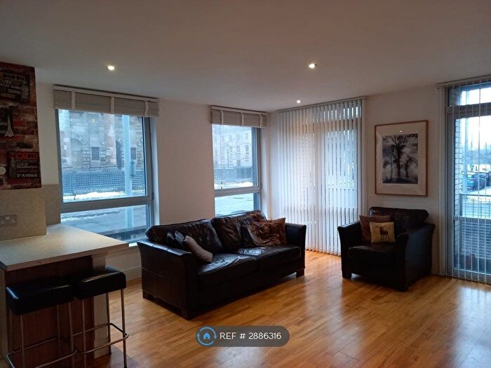 2 Bedroom Flat To Rent In St. Andrews Street, Glasgow, G1