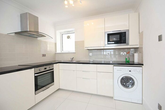 1 Bedroom Flat To Rent In Maida Vale, London, W9