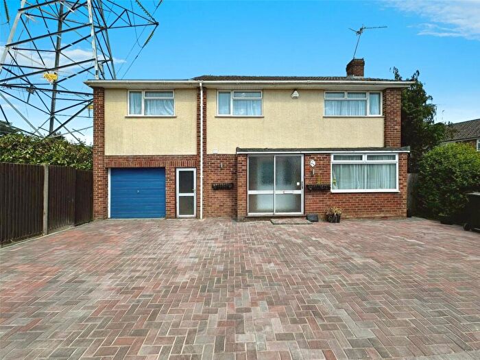 4 Bedroom Detached House To Rent In Kingfisher Drive, Woodley, Reading, RG5